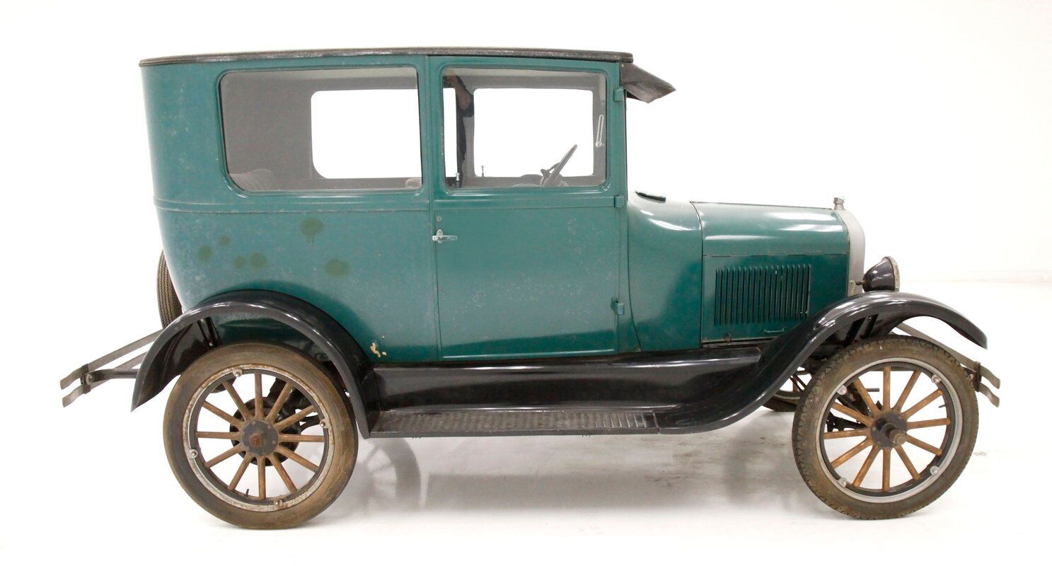 Ford-Model-T-Berline-1926-5