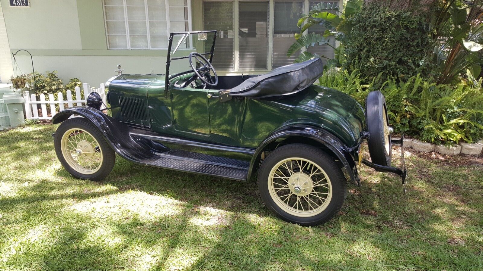 Ford-Model-T-Cabriolet-1926