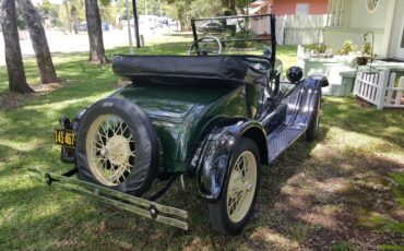 Ford-Model-T-Cabriolet-1926-3