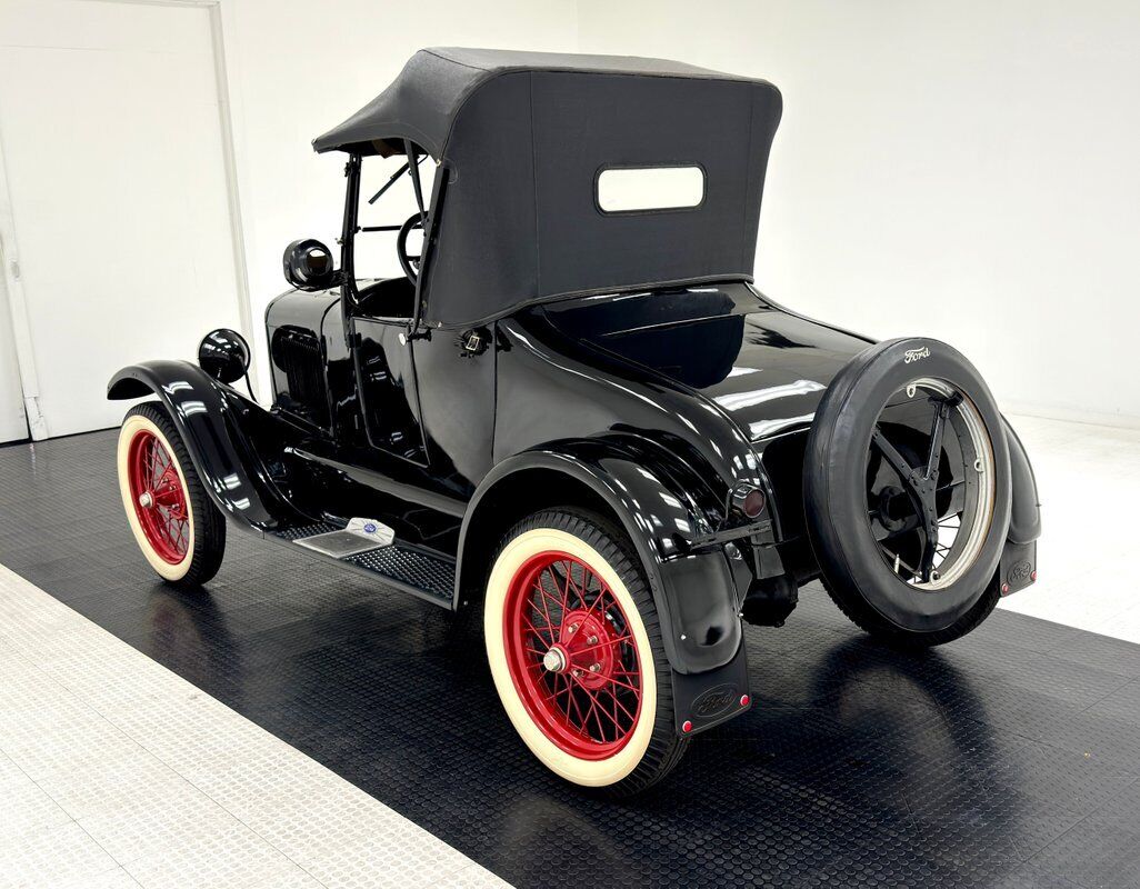 Ford-Model-T-Cabriolet-1926-Black-Black-16092-2