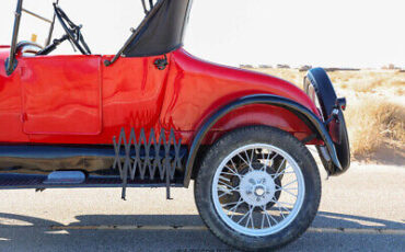 Ford-Model-T-Cabriolet-1927-Red-Black-2-4