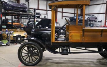 Ford-Model-T-Pickup-1923-2