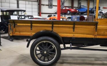 Ford-Model-T-Pickup-1923-8