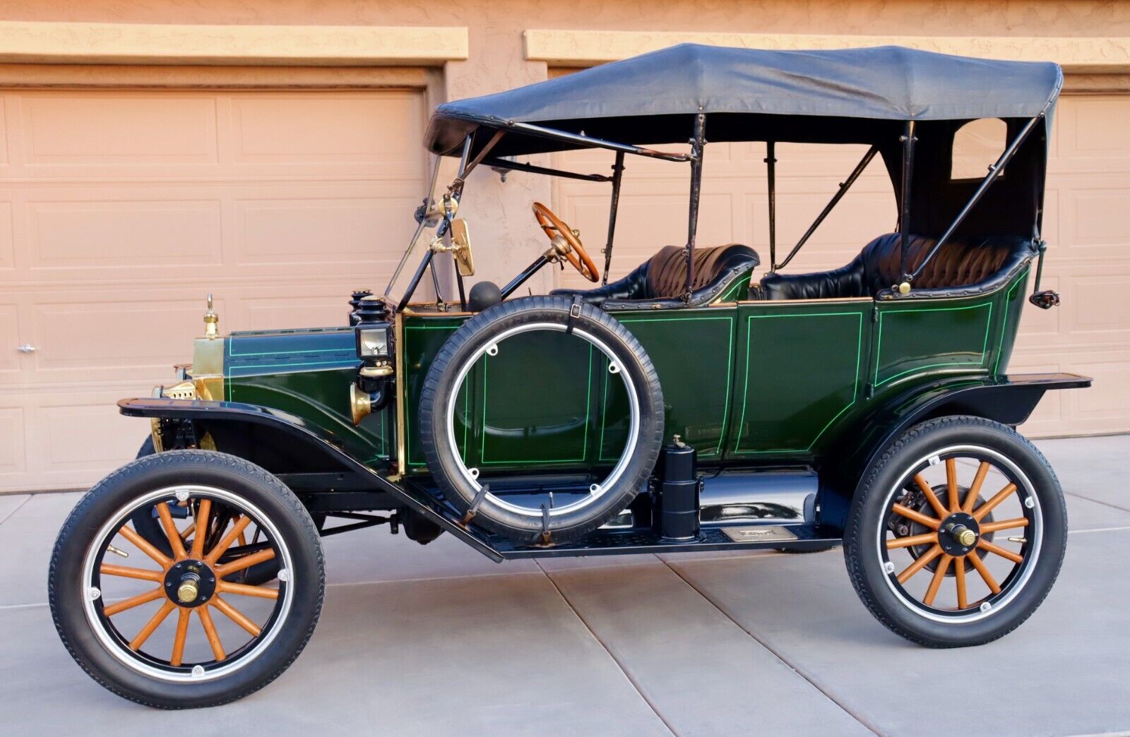 Ford-Model-T-Touring-Cabriolet-1913-2-Tones-12875-29