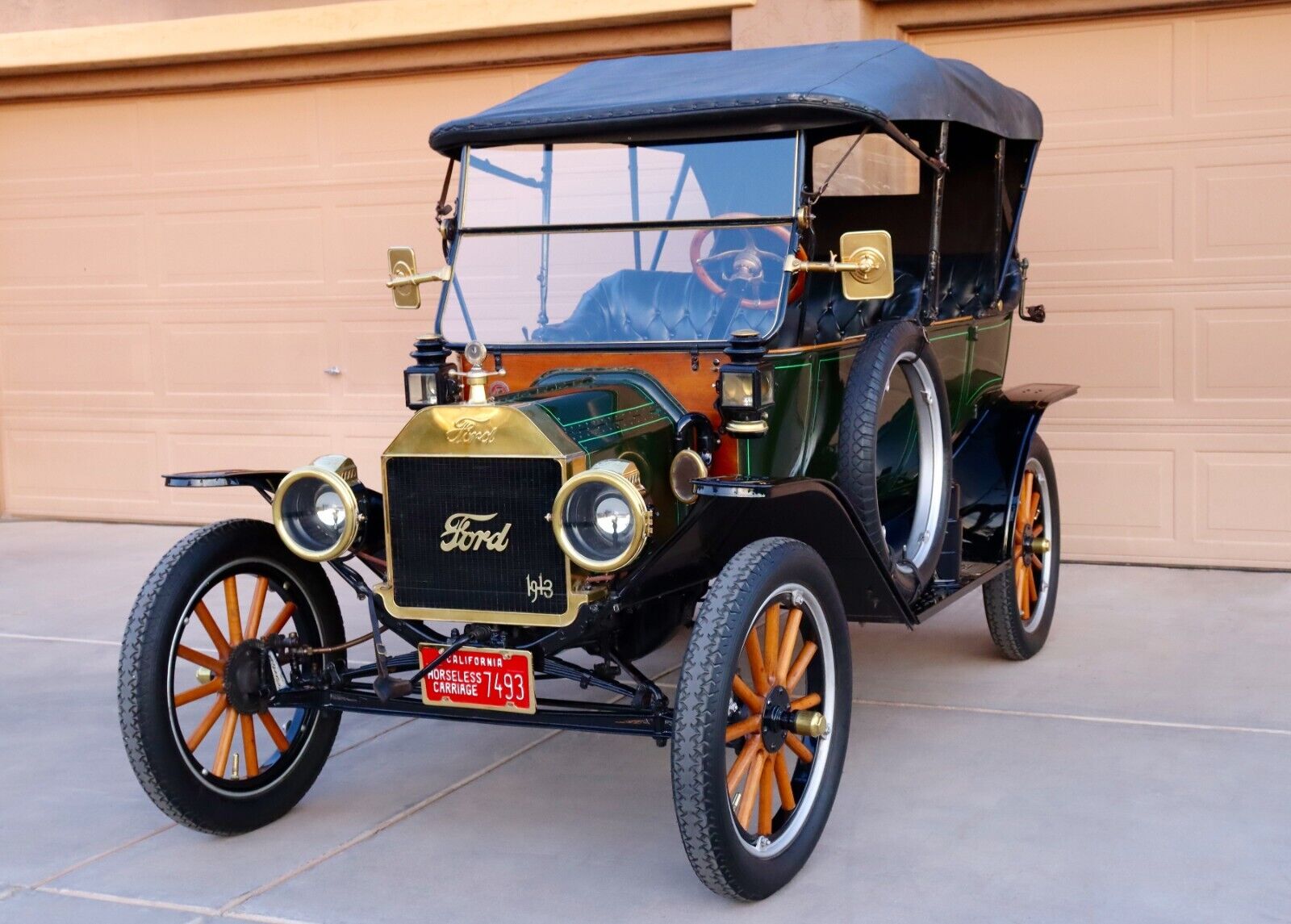 Ford-Model-T-Touring-Cabriolet-1913-2-Tones-12875-8