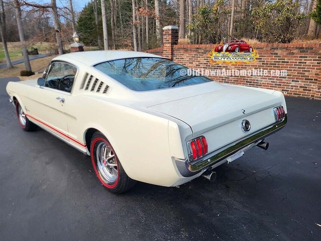 Ford-Mustang-1965-White-Black-73343-6