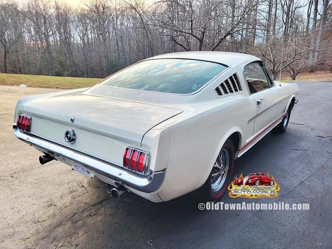 Ford-Mustang-1965-White-Black-73343-8