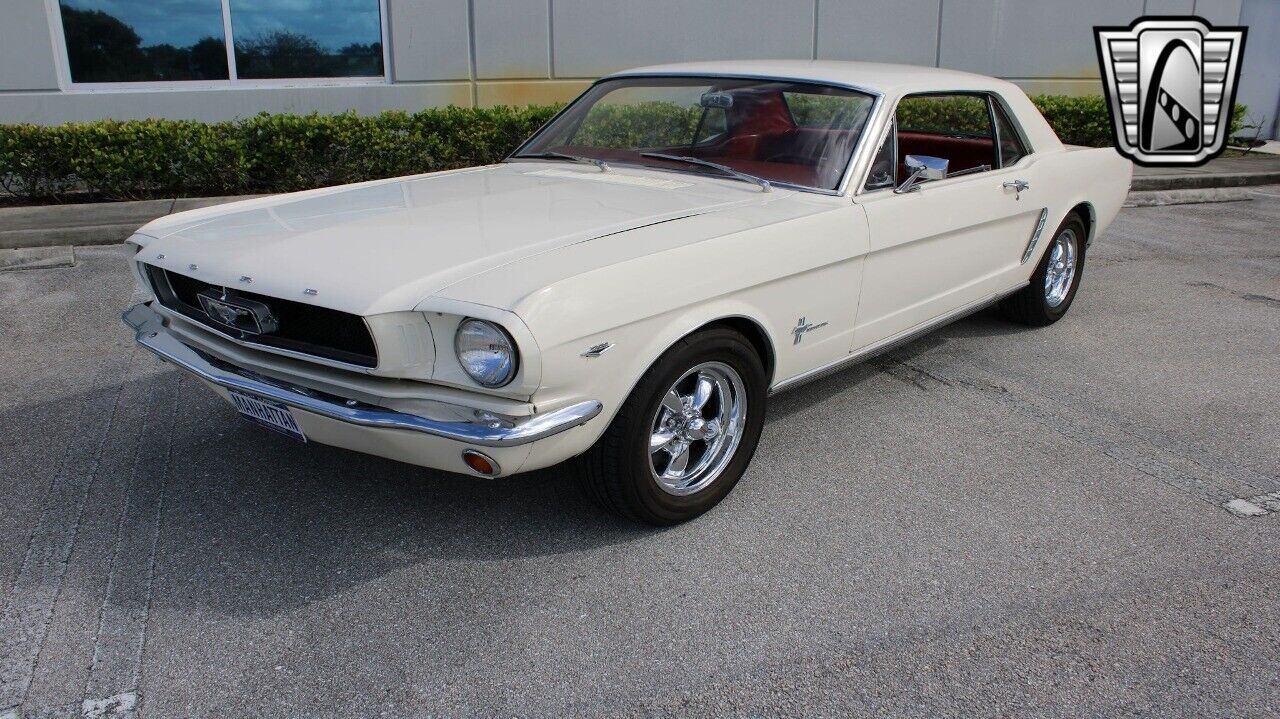 Ford-Mustang-1965-White-Red-71164-2