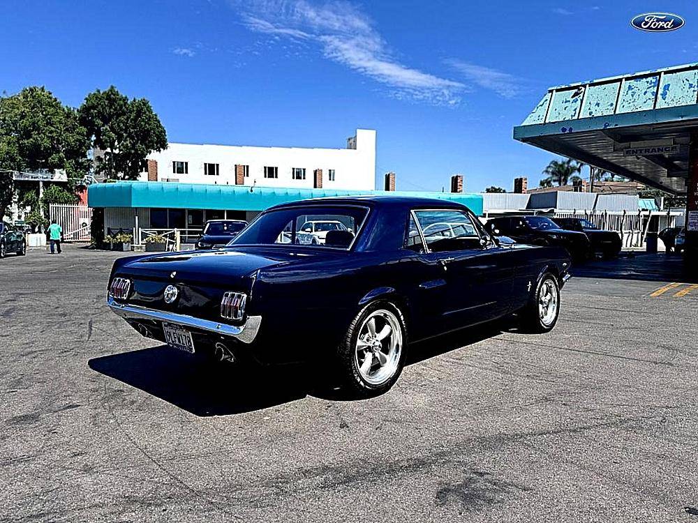 Ford-Mustang-1965-black-72420-3