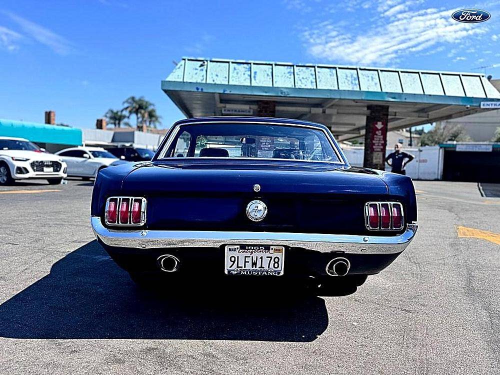 Ford-Mustang-1965-black-72420-4