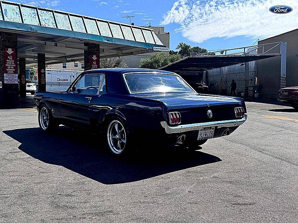 Ford-Mustang-1965-black-72420-5