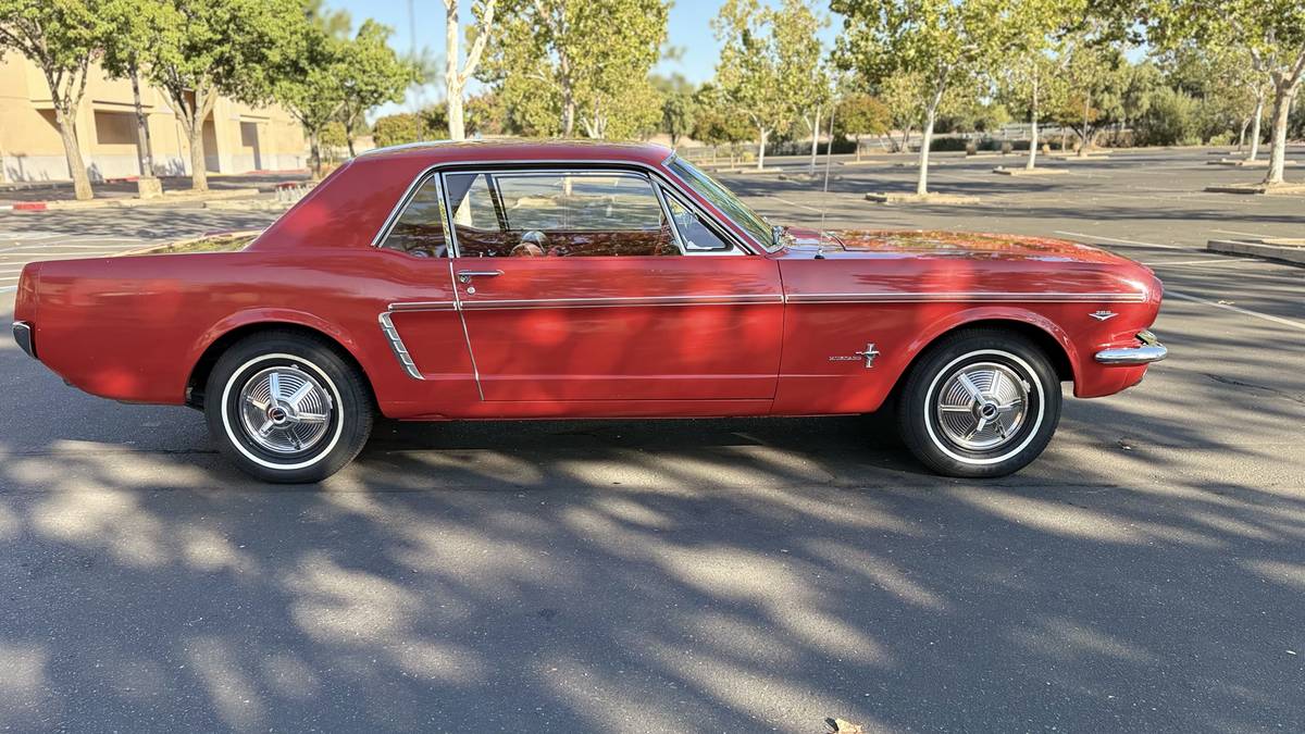 Ford-Mustang-1965-red-141622-2