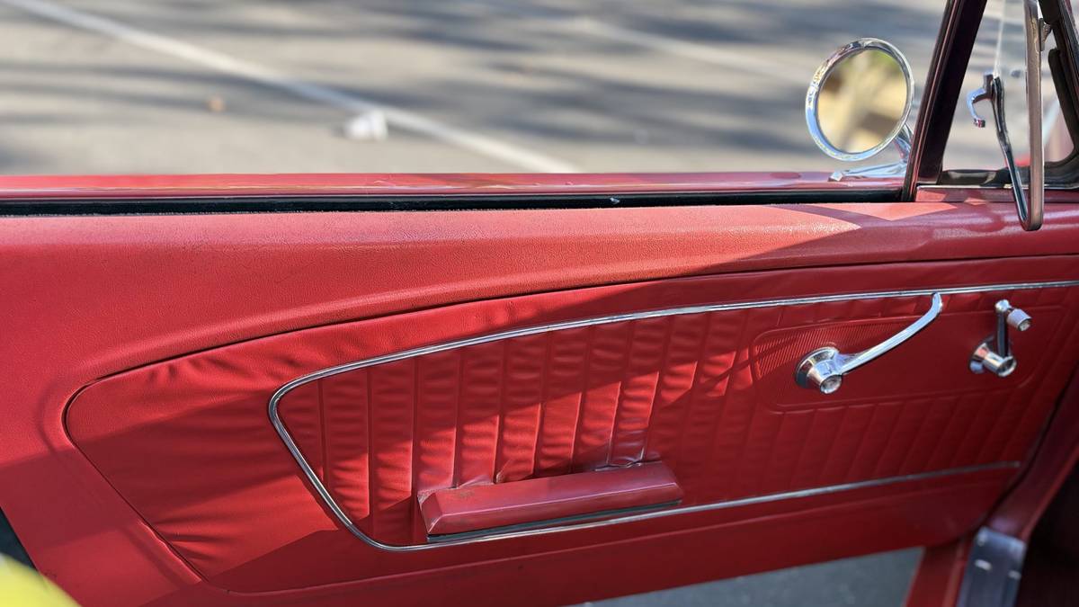 Ford-Mustang-1965-red-141622-6