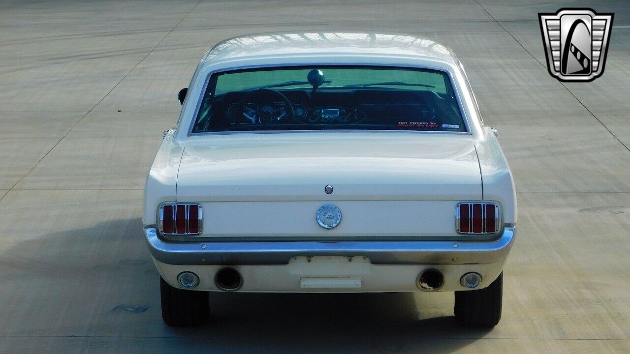 Ford-Mustang-1966-Beige-Black-20035-6