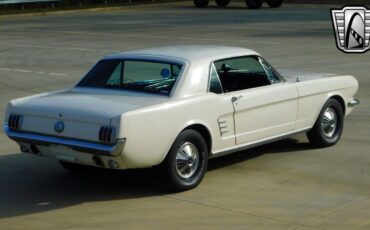 Ford-Mustang-1966-Beige-Black-20035-7