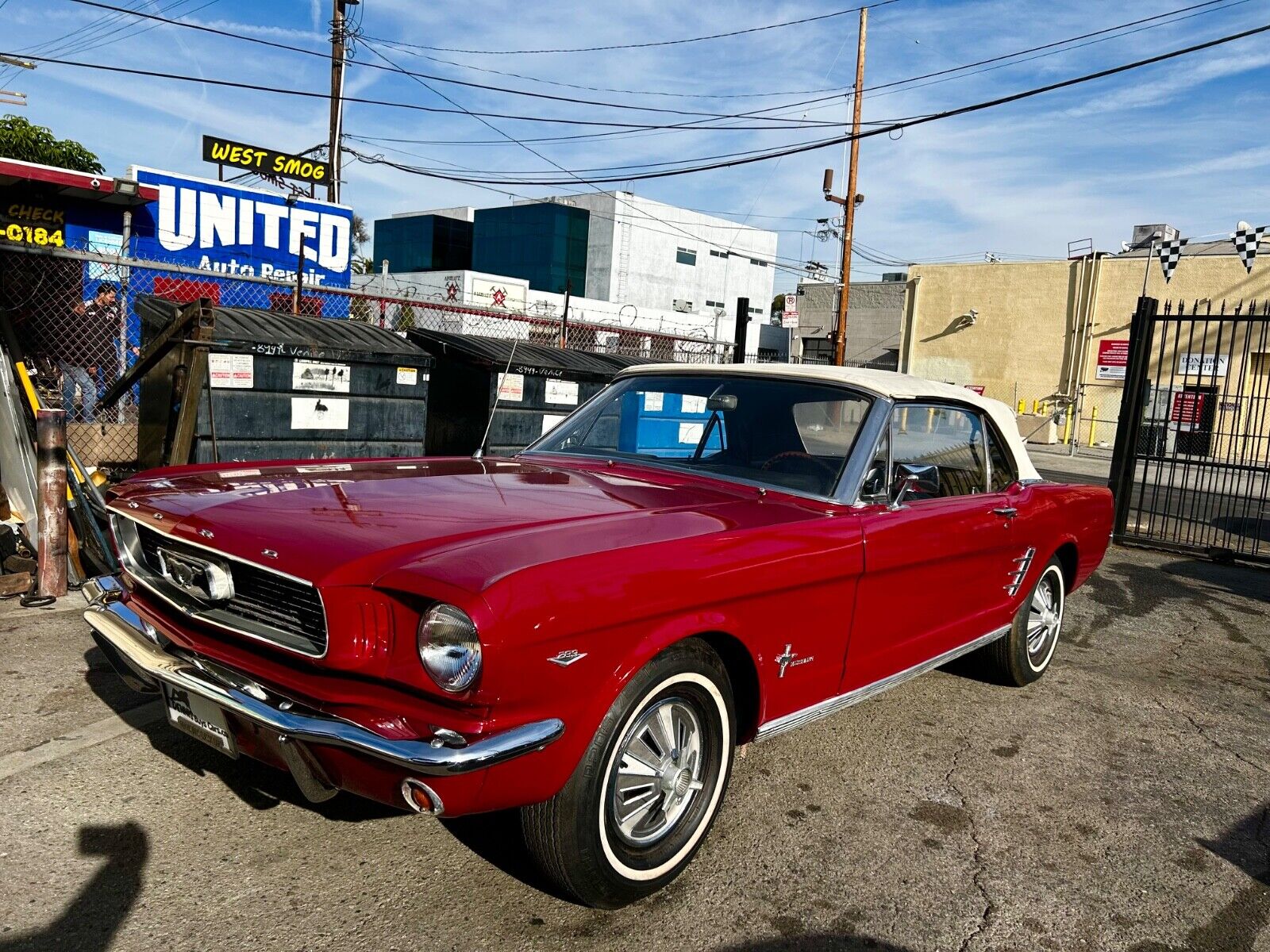 Ford-Mustang-1966-Red-Black-4905-8