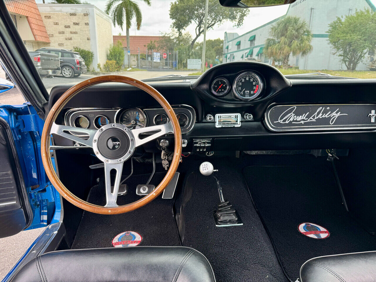 Ford-Mustang-1966-White-Black-34622-11