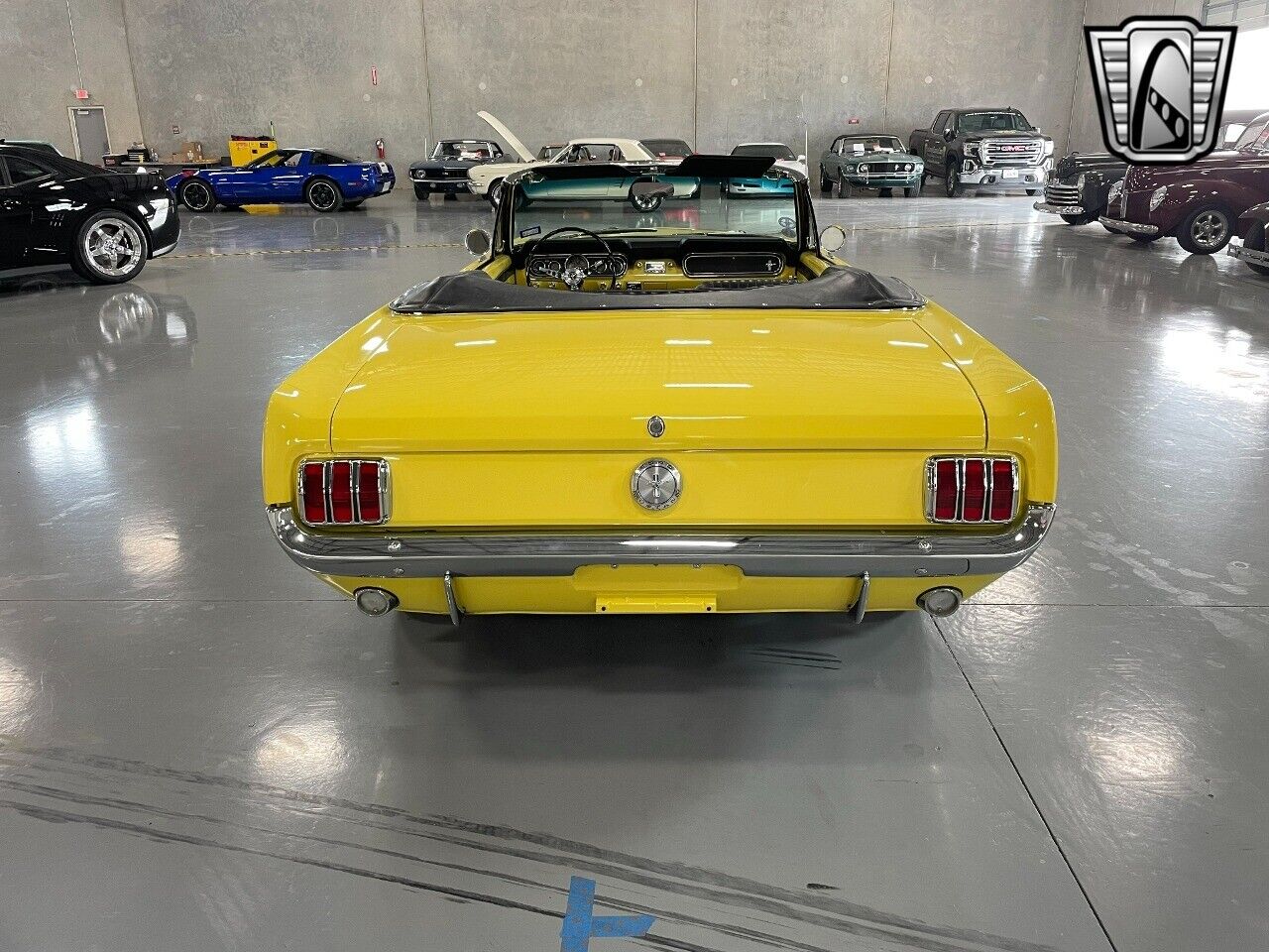 Ford-Mustang-1966-Yellow-Black-122936-4