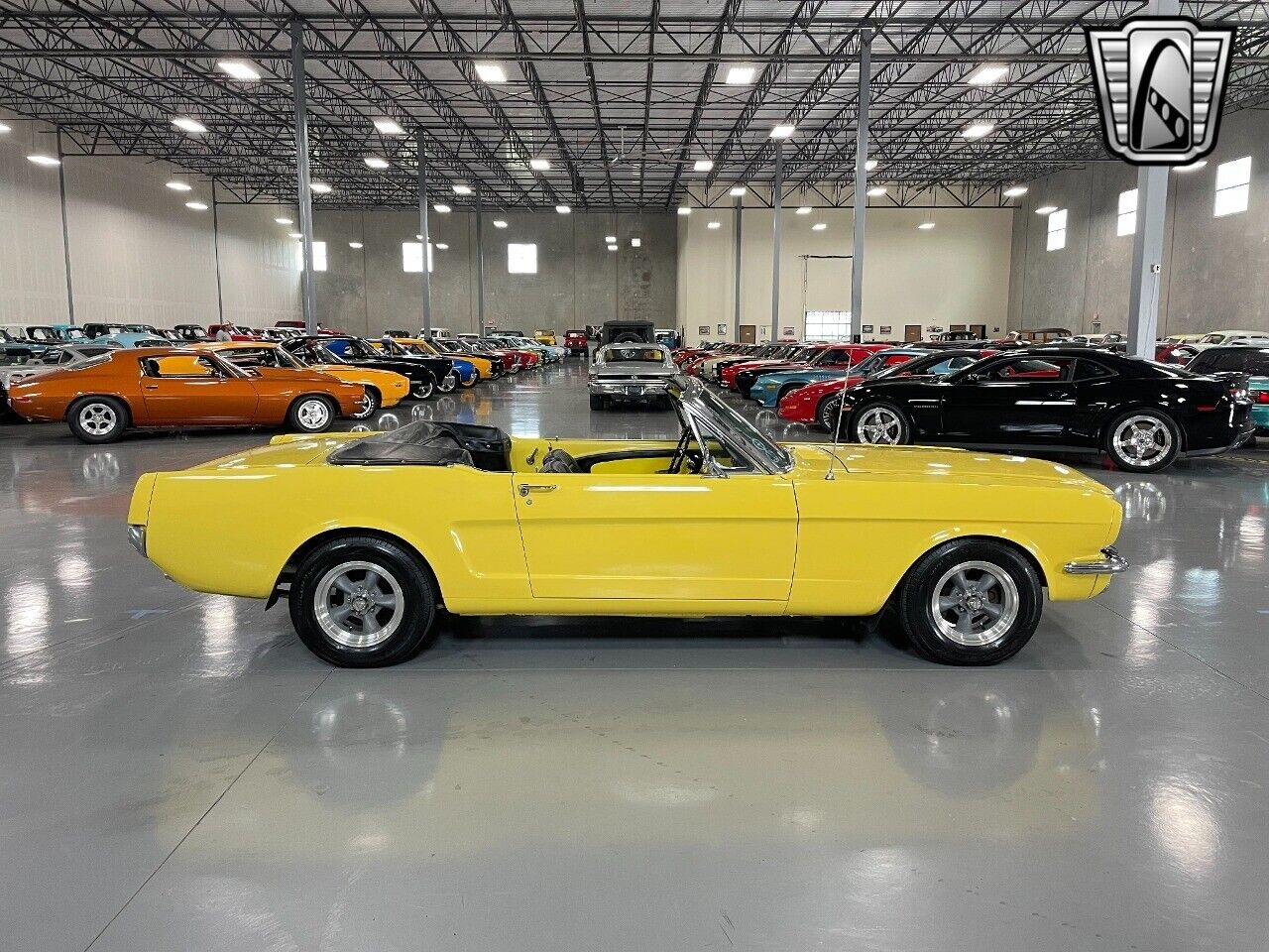 Ford-Mustang-1966-Yellow-Black-122936-5