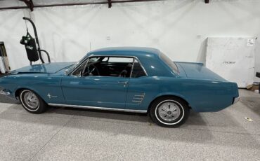 Ford-Mustang-1966-blue-140013