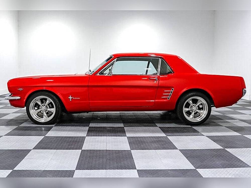 Ford-Mustang-1966-red-104622-4