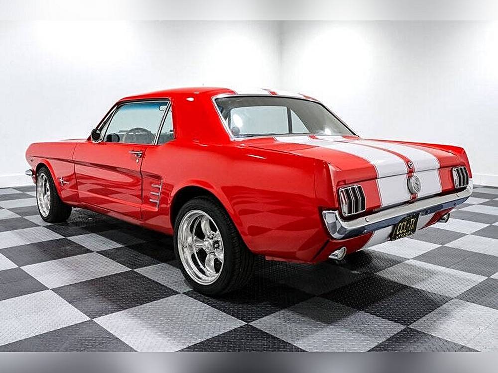 Ford-Mustang-1966-red-104622-5