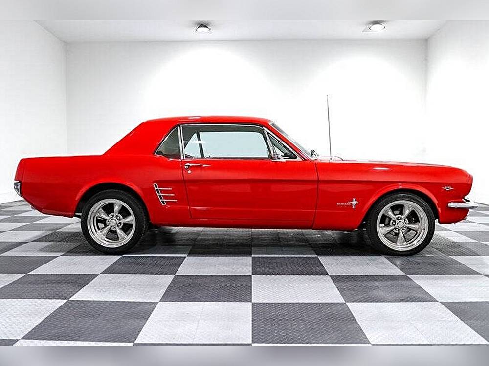 Ford-Mustang-1966-red-104622-9