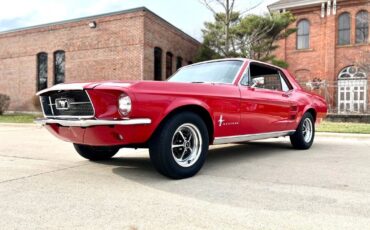 Ford-Mustang-1967-Red-Black-80467-1