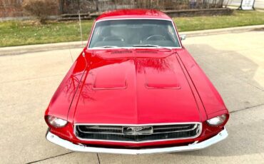 Ford-Mustang-1967-Red-Black-80467-11