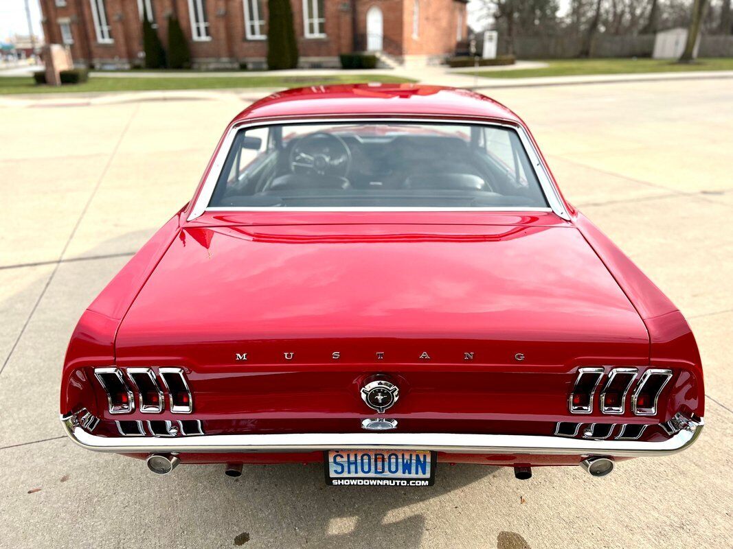 Ford-Mustang-1967-Red-Black-80467-8