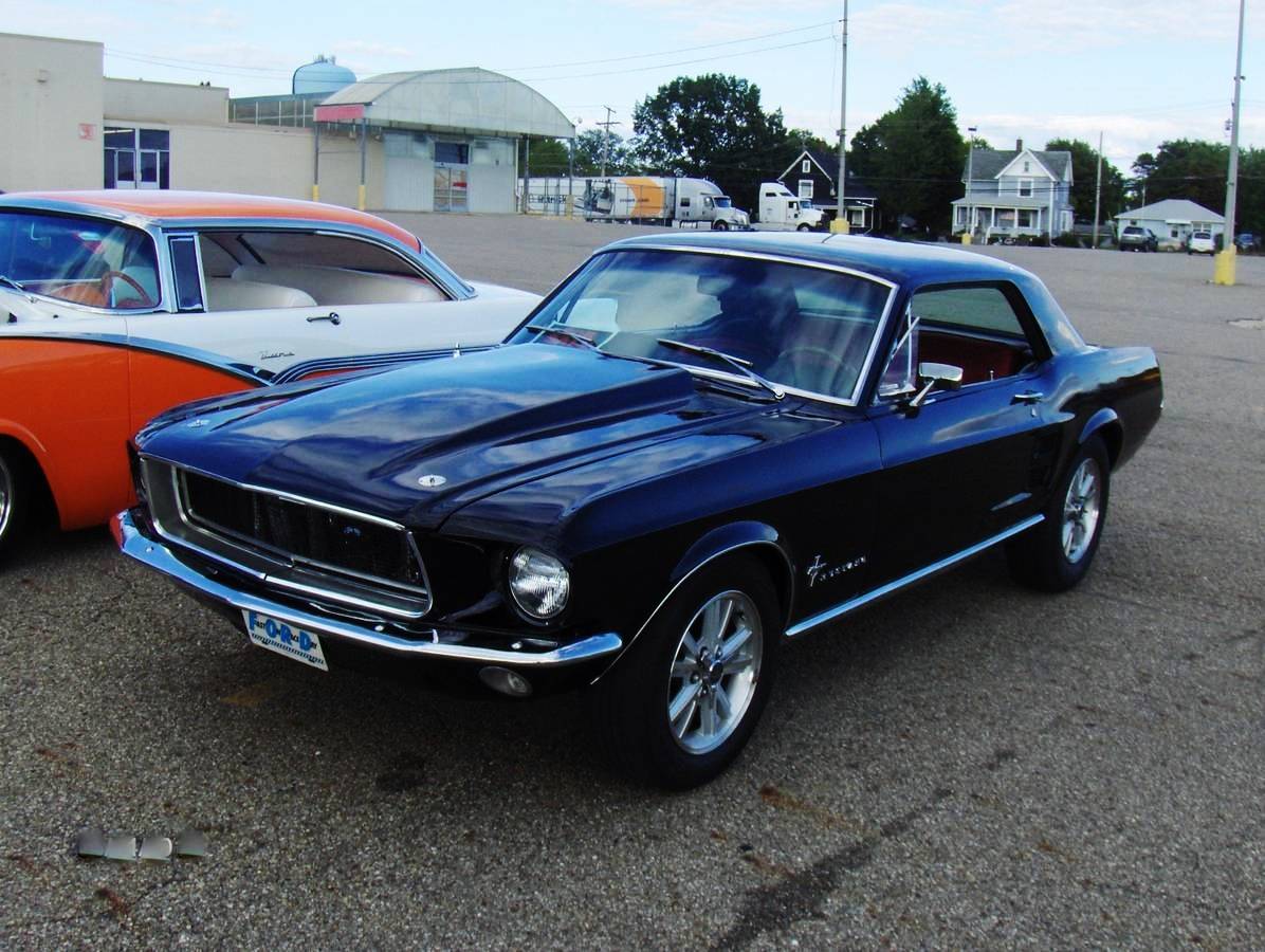 Ford-Mustang-1967-black-120701-2