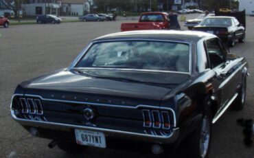 Ford-Mustang-1967-black-120701-4