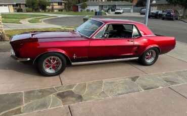 Ford-Mustang-1967-red-149588