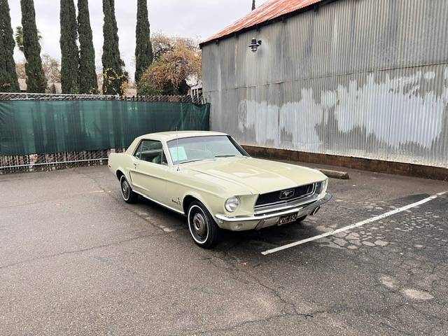 Ford-Mustang-1968-1