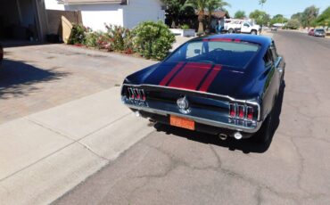 Ford-Mustang-1968-black-32-6