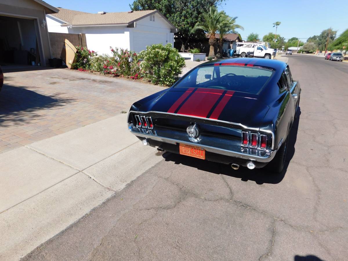 Ford-Mustang-1968-black-32-6