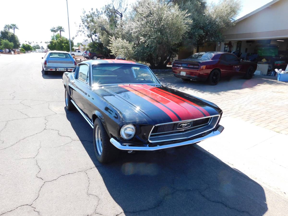 Ford-Mustang-1968-black-32-9