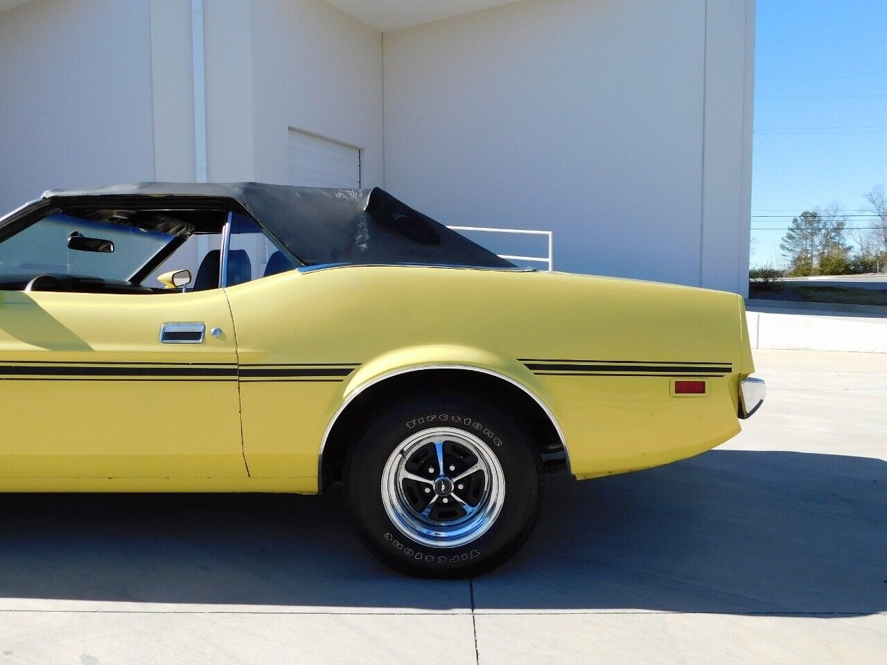 Ford-Mustang-1971-Yellow-Black-125883-7