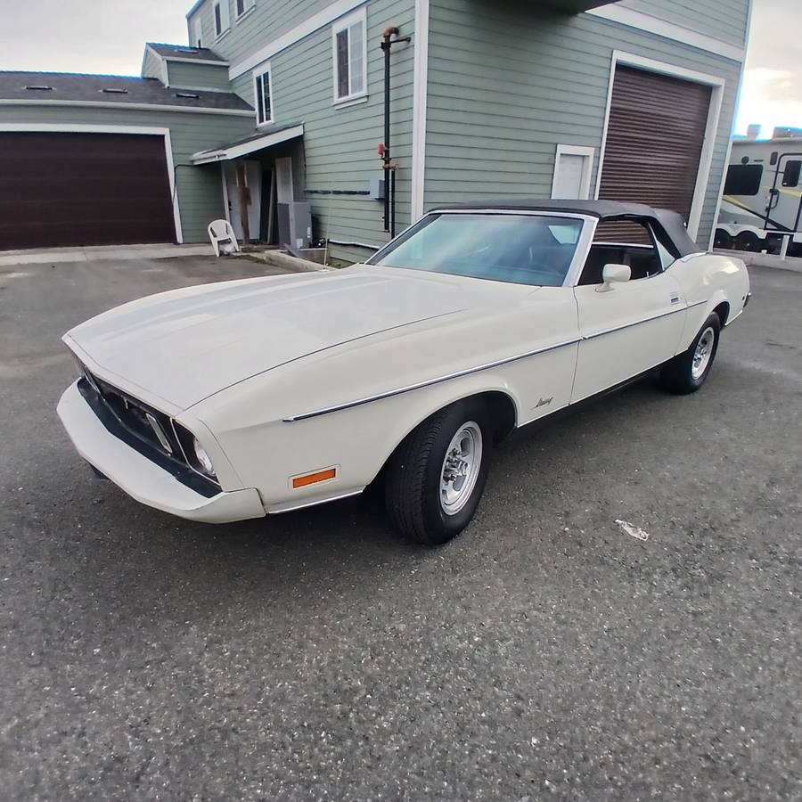 Ford-Mustang-1973-white-140412-1