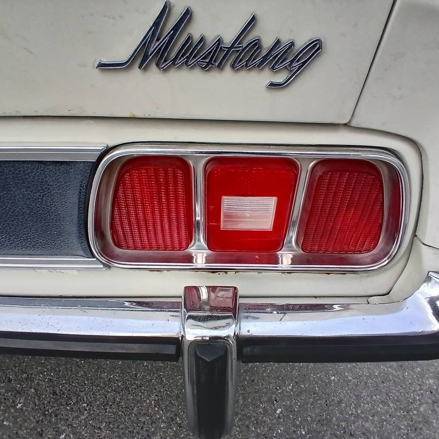 Ford-Mustang-1973-white-140412-10