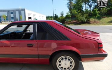 Ford-Mustang-1986-Red-Gray-82043-7