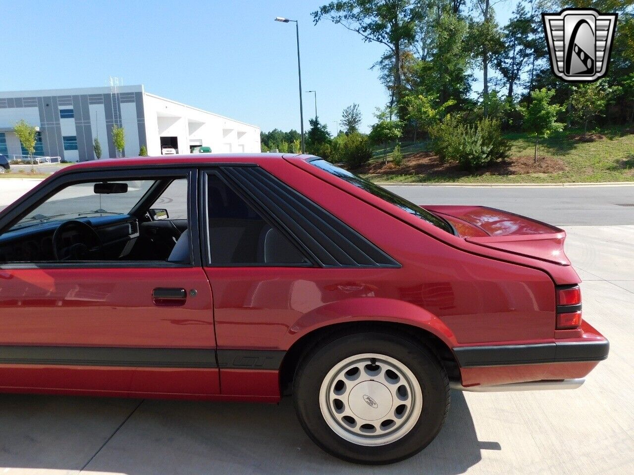 Ford-Mustang-1986-Red-Gray-82043-7