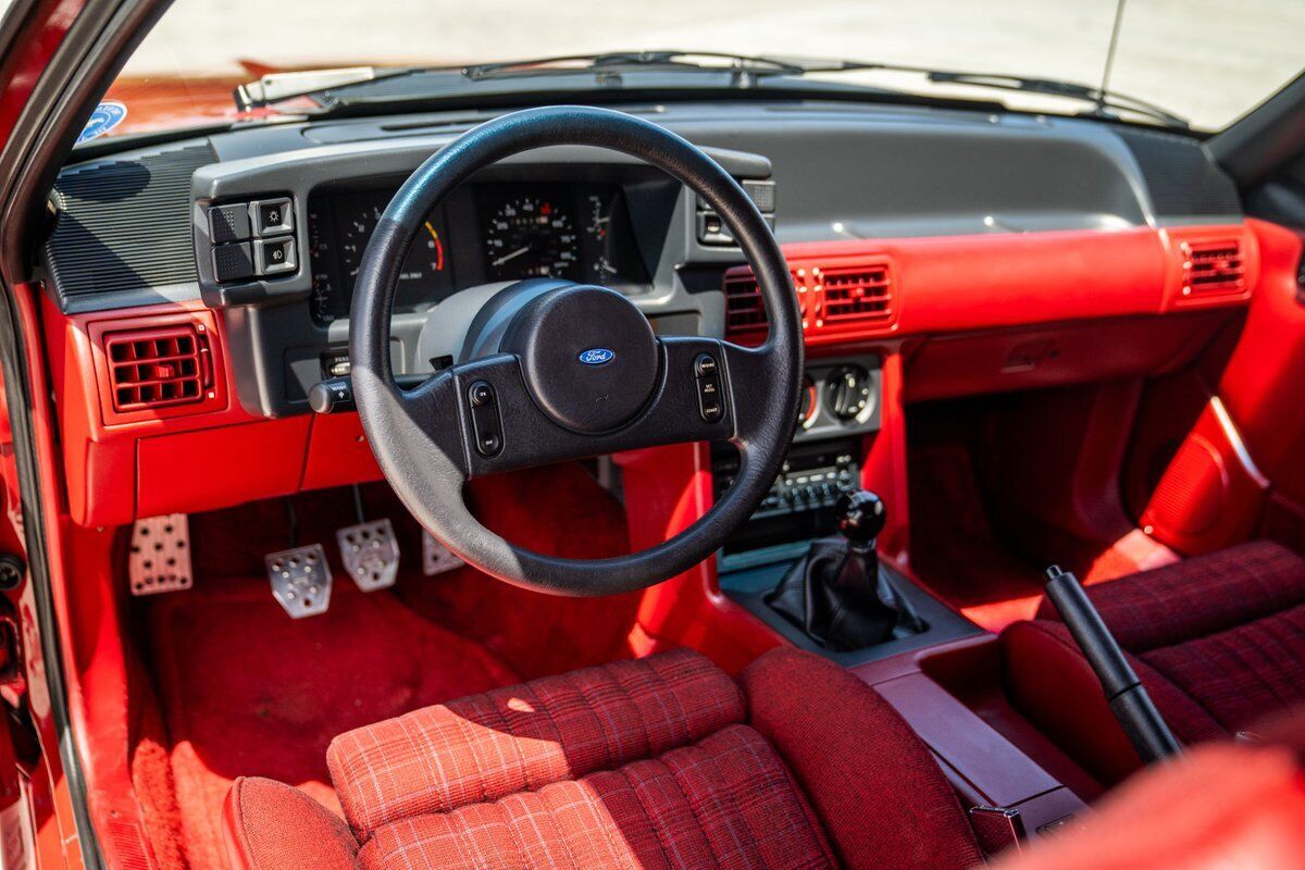 Ford-Mustang-1988-Red-Red-45964-12