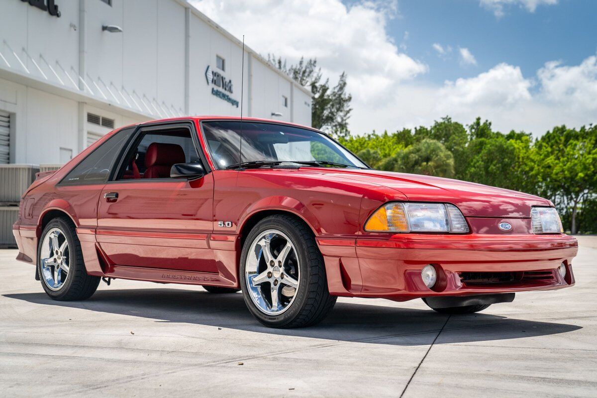 Ford-Mustang-1988-Red-Red-45964-17