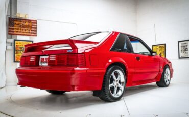 Ford-Mustang-1988-Red-Red-45964-4