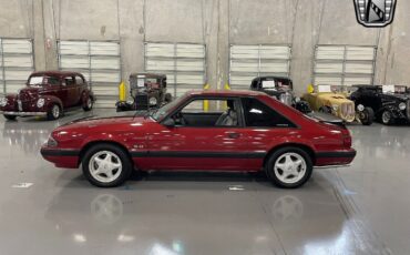 Ford-Mustang-1991-Maroon-Black-94245-3