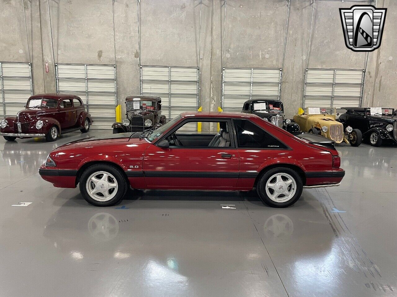 Ford-Mustang-1991-Maroon-Black-94245-3