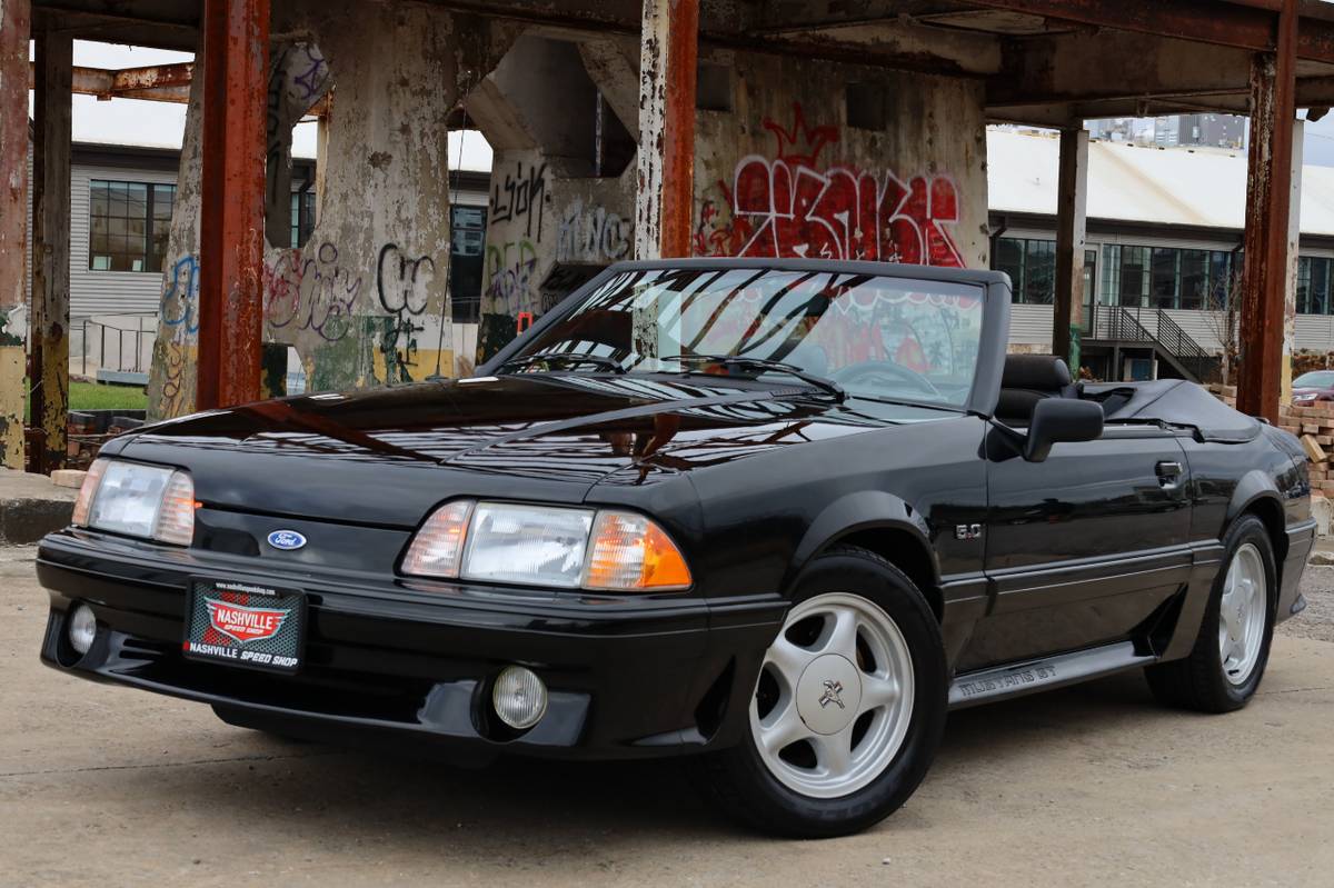 Ford-Mustang-1993-21