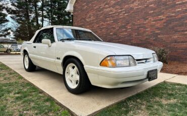 Ford-Mustang-1993-24