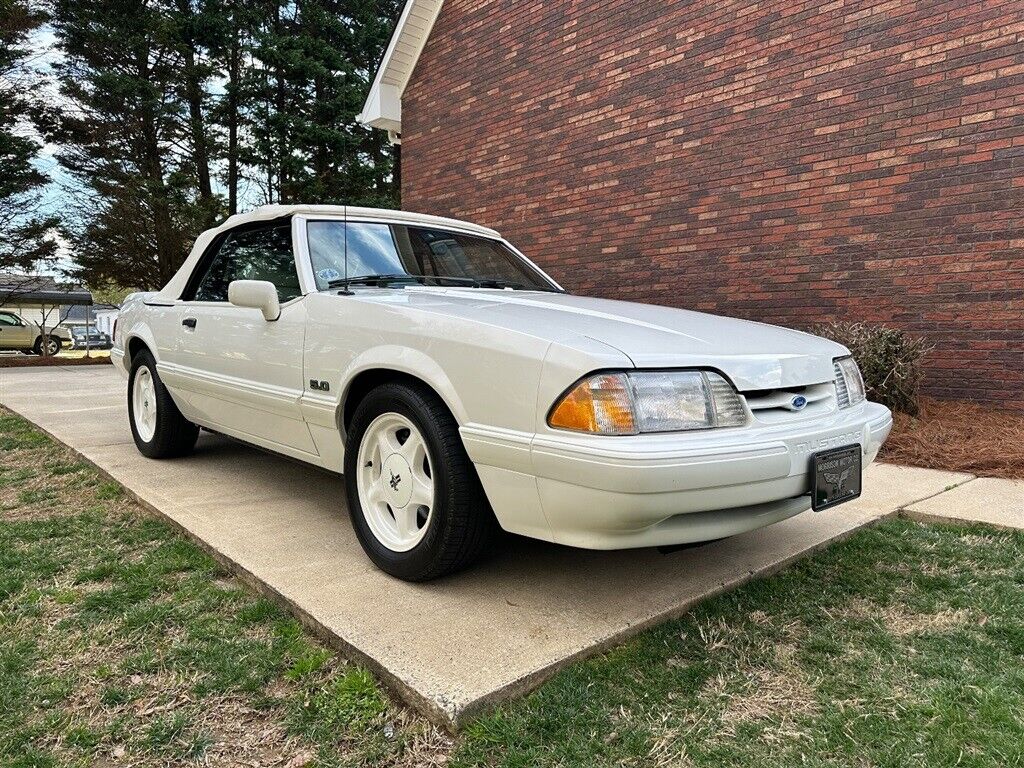 Ford-Mustang-1993-24